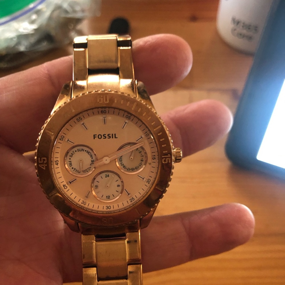 Fossil Watch Good Working Condition - image 1